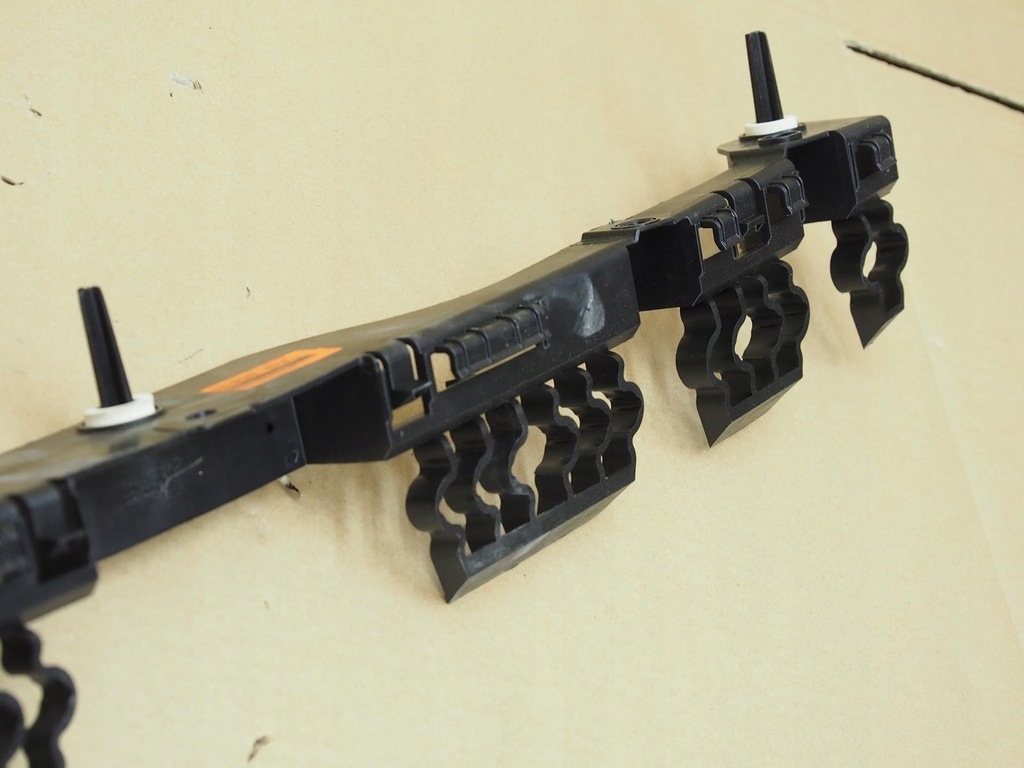 фото №9, Направляющая бампера задняя 850429691r renault clio v