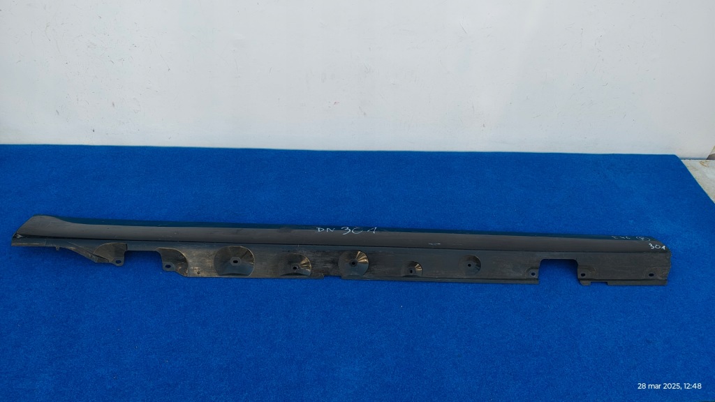 Купить Правая накладка  порог порог bmw 3 e46 compact 51718253592 dn301