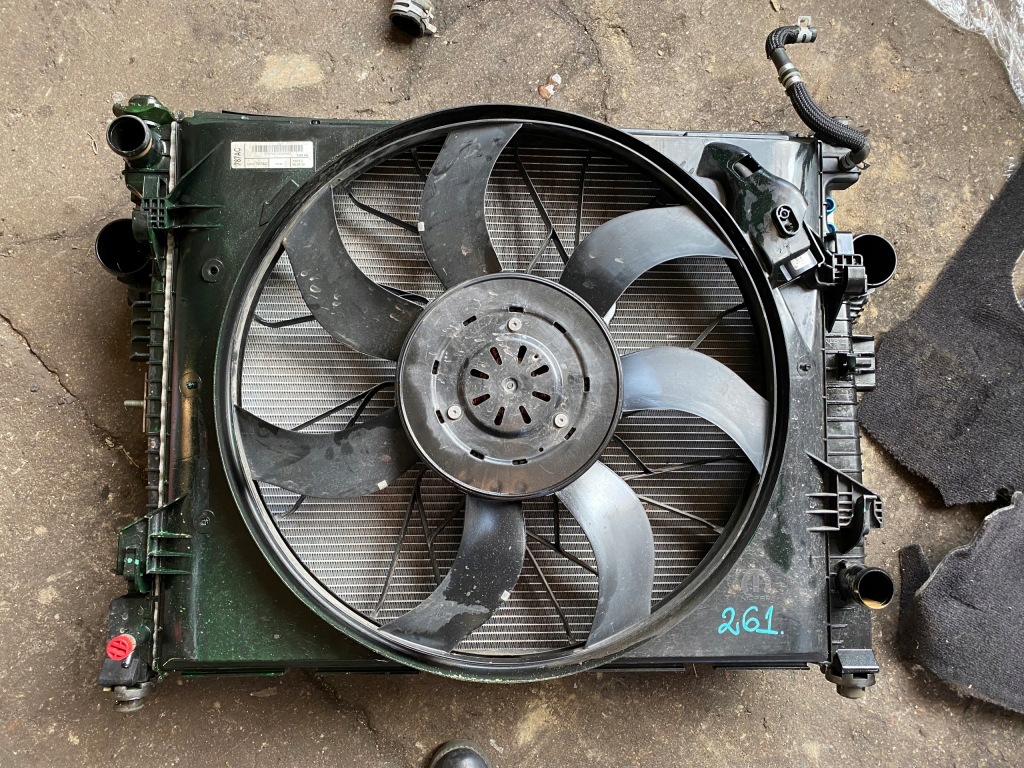 фото №1, 261 jeep grand cherokee wk2 16- радиатор вентилятор