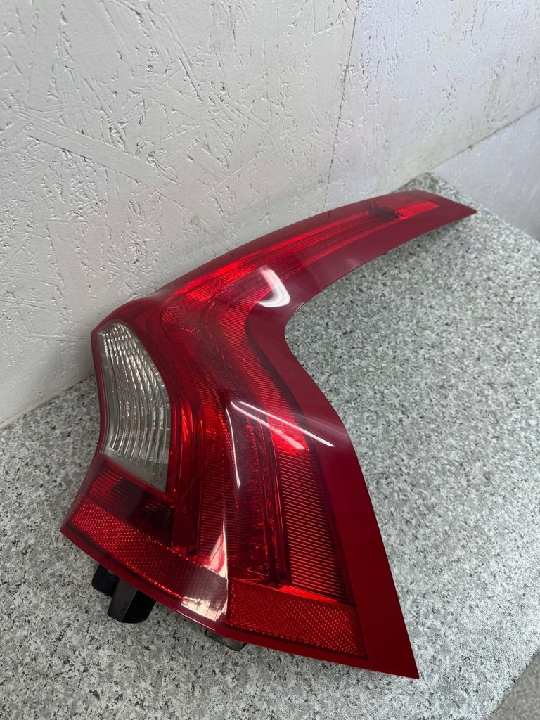 фото №1, Лампа правый задняя volvo v60 i 2011-2018 w-wa 31395929