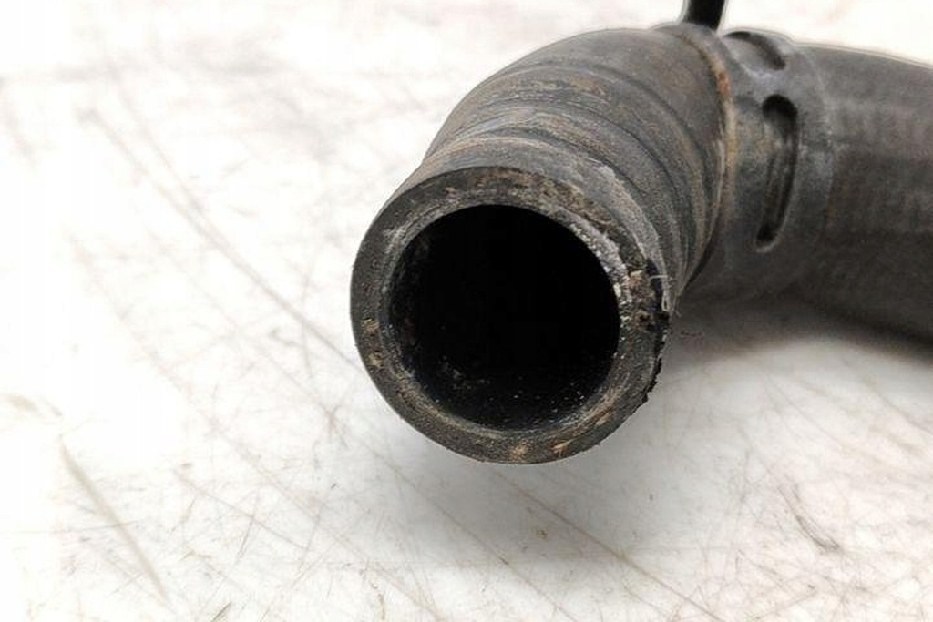 фото №6, Труба охлаждение audi a6 avant 4b5, c5 4b0819371d 2.5l дизель 110kw 2002