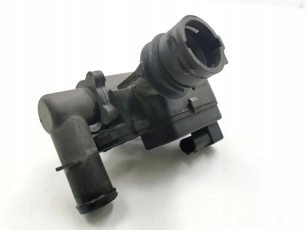 фото №6, Mercedes-benz cls c219 2006 термостат / корпус термостата