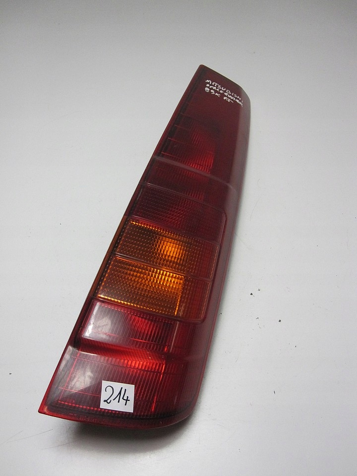 фото №1, Лампа задня права mitsubishi space runner 99 214