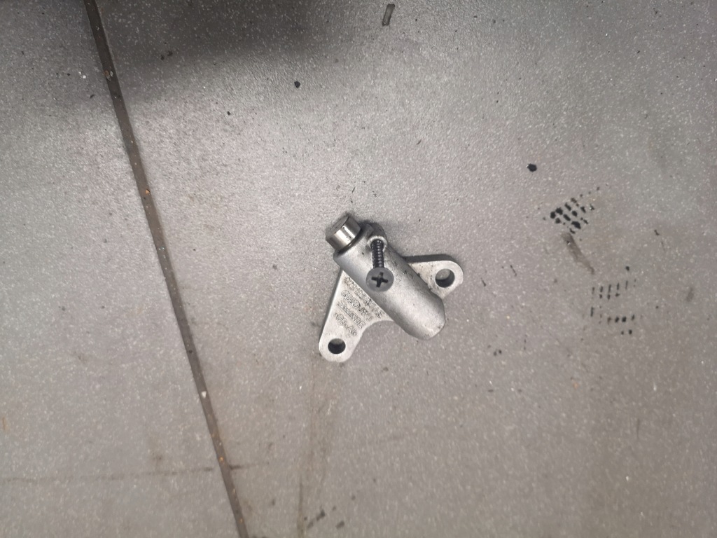 фото №1, Натягувач розподільного валу audi 079109467ae