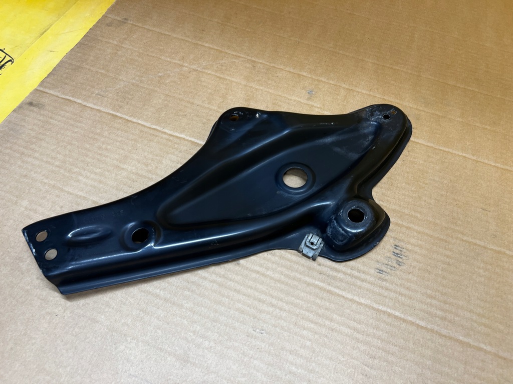 фото №1, Кронштейн кронштейн лист mercedes gl x166