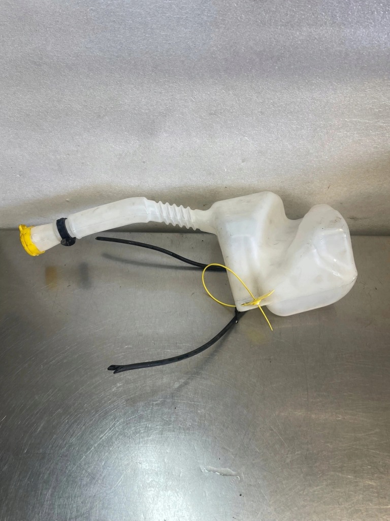 Купить Бак омывателя renault zoe ii 289107030r