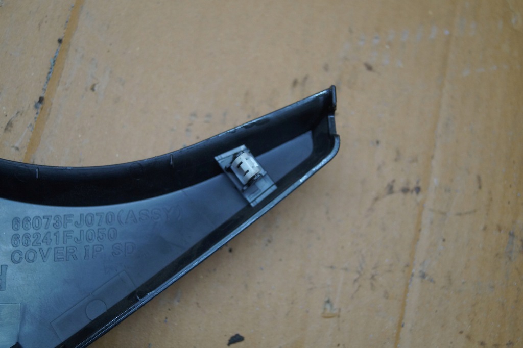 фото №9, Заглушка ліва консолі subaru wrx 66073fj070