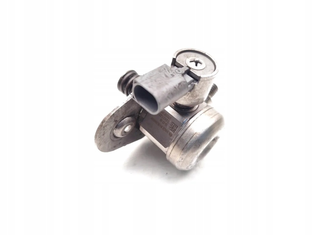 Bmw x3 насос упорскування wysokiego тиску 28i xdrive бензин 7584461 2013 Ціна