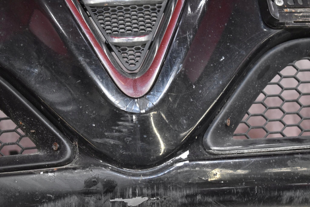 Бампер перед передній чорний alfa romeo gt 937 03-10 Зі Шроту