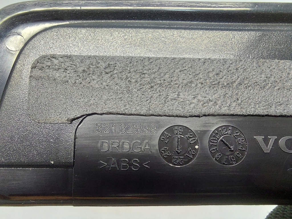 фото №5, Volvo xc40 lift кронштейн аккумулятор 32348533