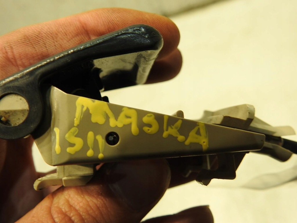 фото №2, Ручка трос капот lexus is ii