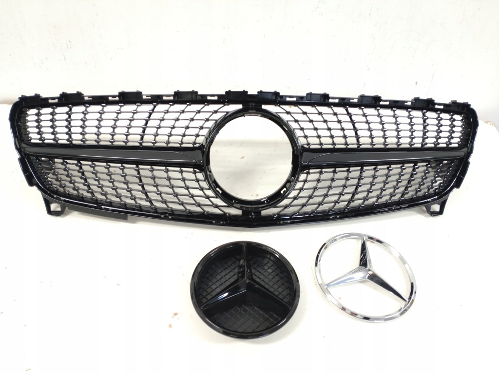 Решётка радиатора решётка  бампера mercedes w176 2015-18 a klas diamant all черный с Разборки