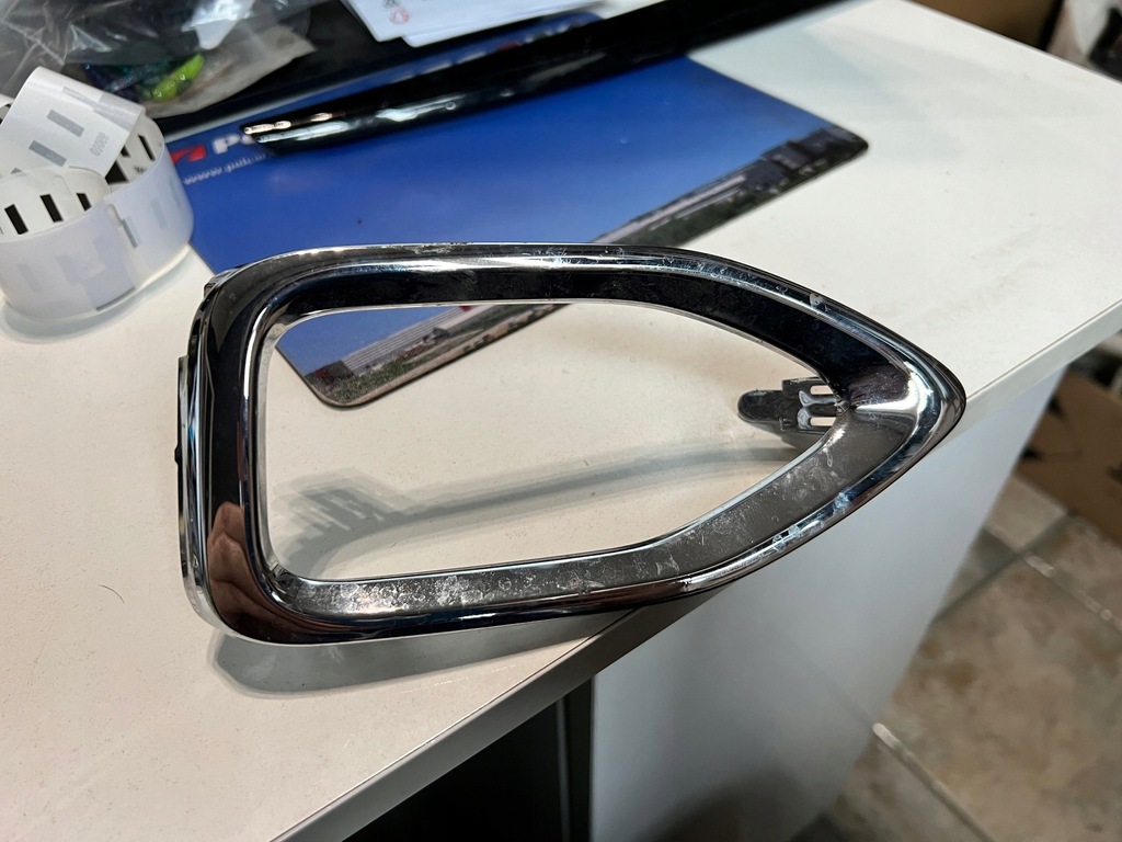 фото №1, Lexus nx 2014- рамка протитуманна фара ліва 8148278010