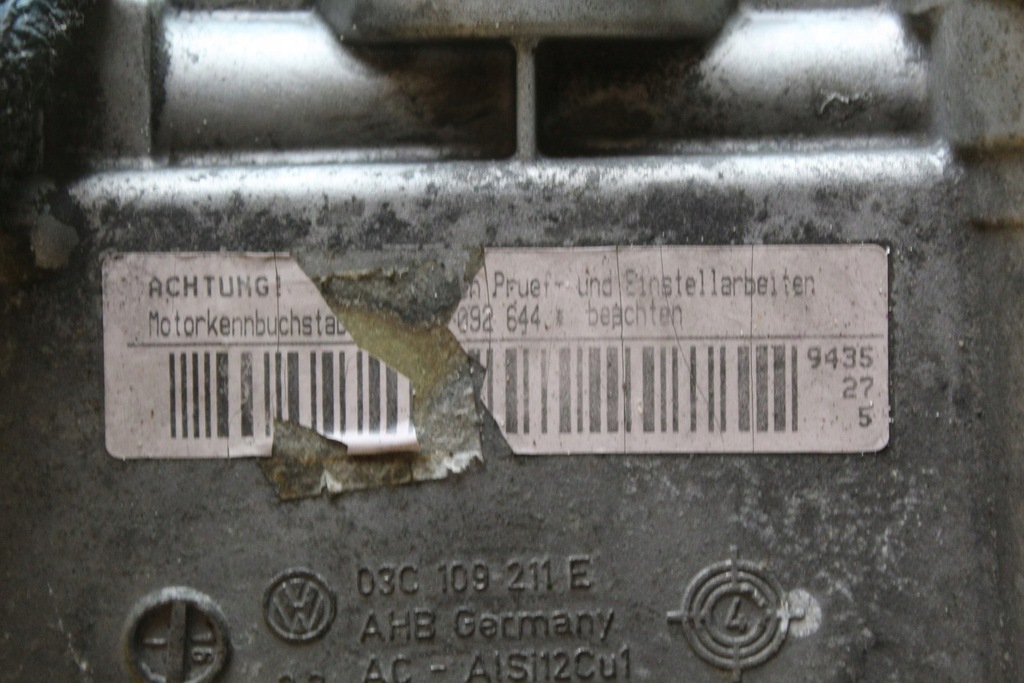 фото №9, Корпус распределительного вала a3 8p golf v 1.6 bag 03c109211e