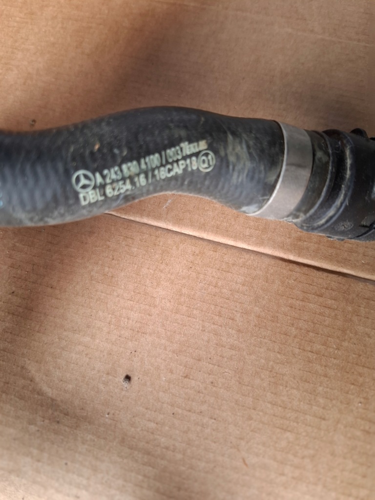 Шланг жидкость охлаждающий отопителя mercedes eqa w243, h243 в Украине