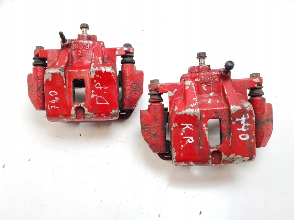 фото №1, 2003 lexus rx 300 суппорт тормозной передний 6408t