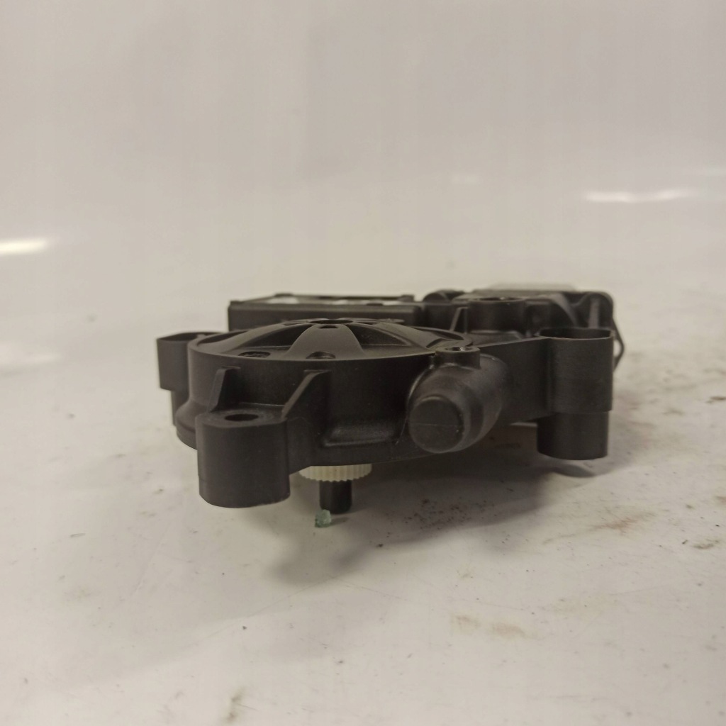 фото №8, Skoda fabia iii lift моторчик стекло левый задняя 5q0959407d