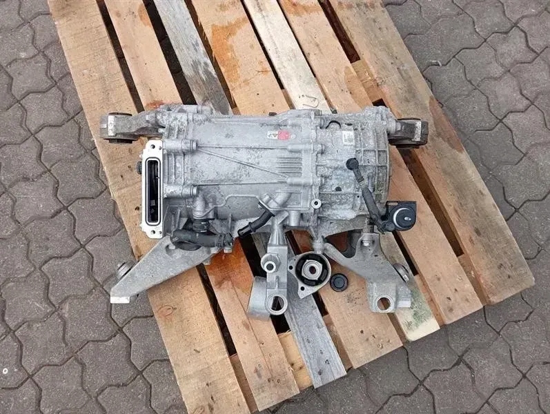 фото №1, Porsche taycan 9j передня частина axle drive 9j1901131c двигун ebg electric