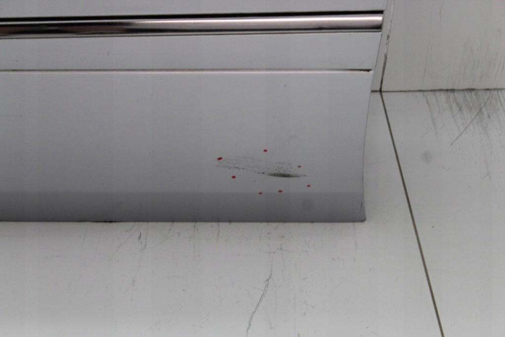 Двері лівий перед mercedes w164 05-08r 775u Доставка