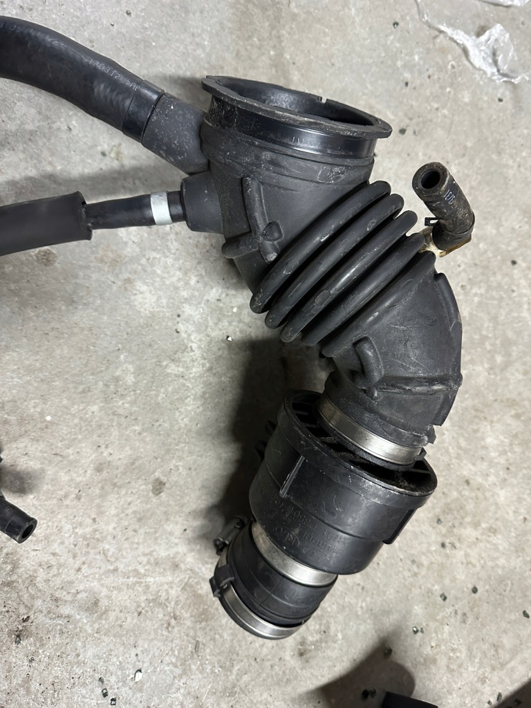 фото №3, Kia sportage iv 18- труба патрубок шланг резонатор