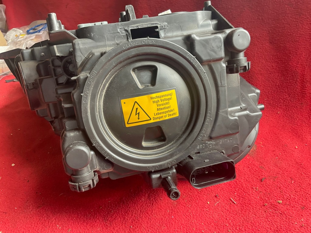 Купить Porsche macan turbo gts лампа левый перед 95b941029ej