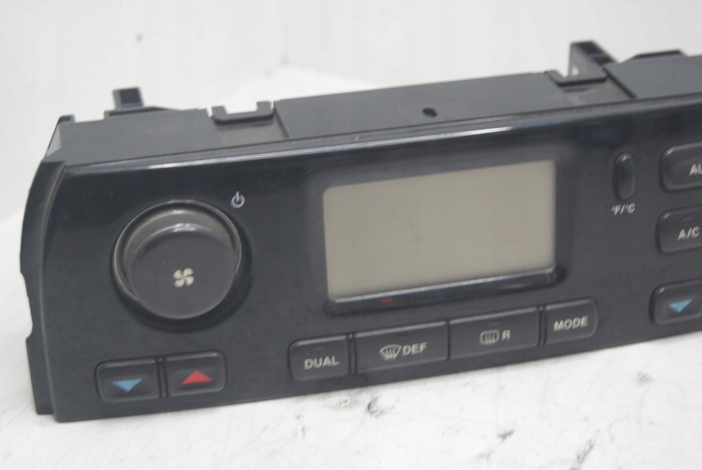 фото №6, Jaguar xj x350 панель кондиционера 2w9318c612ad 2w93-18c6120-ad