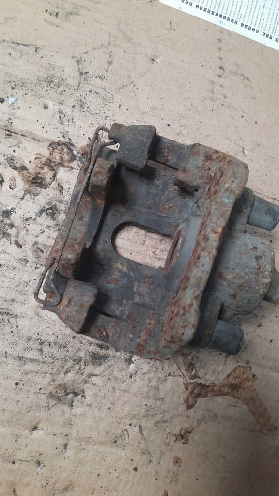 фото №4, Супорт гальмівний правий задня volvo xc90 30639525