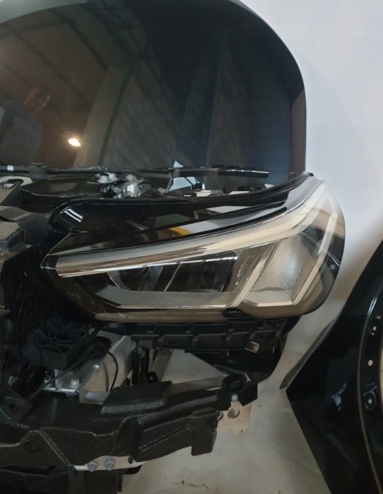 фото №8, Bmw x1 u11 475 kompletny перед капот бампер крила лівий правий led лампи