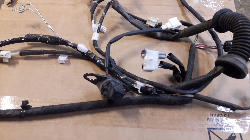 фото №1, Електропроводка кришки багажника камера rav4 iii 06-12