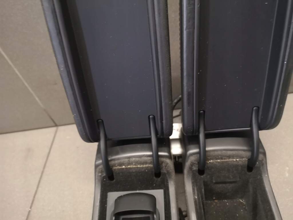 фото №13, Підлокітник середній чорний шкіра audi a8 d3 lift