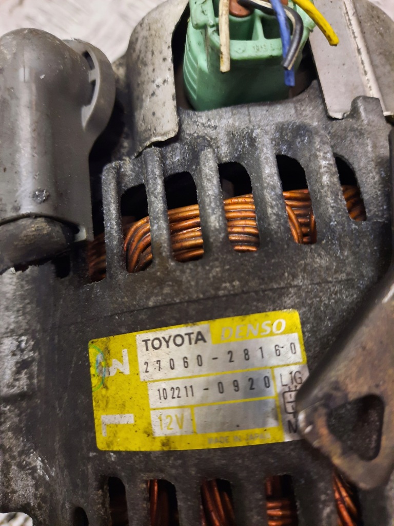 Генератор toyota 27060-28160 102211-0920 в Украине