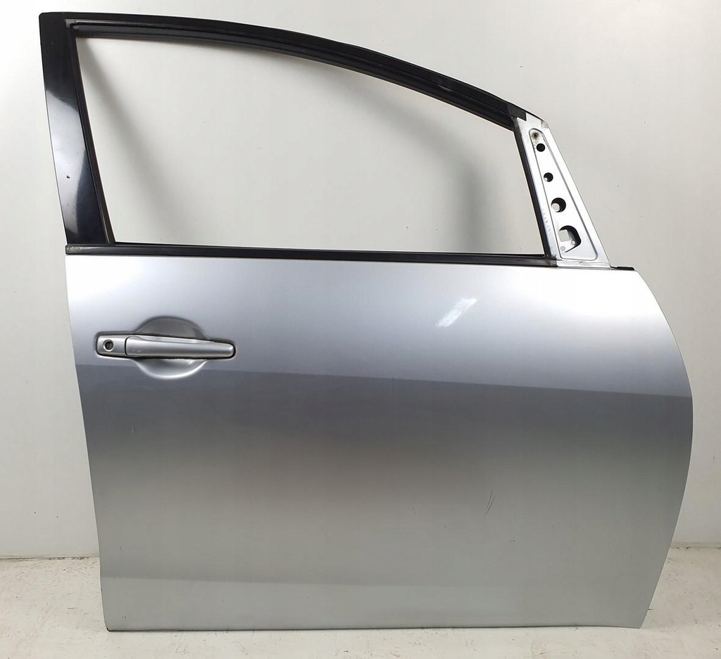 фото №1, Дверь правый перед a19 mitsubishi grandis
