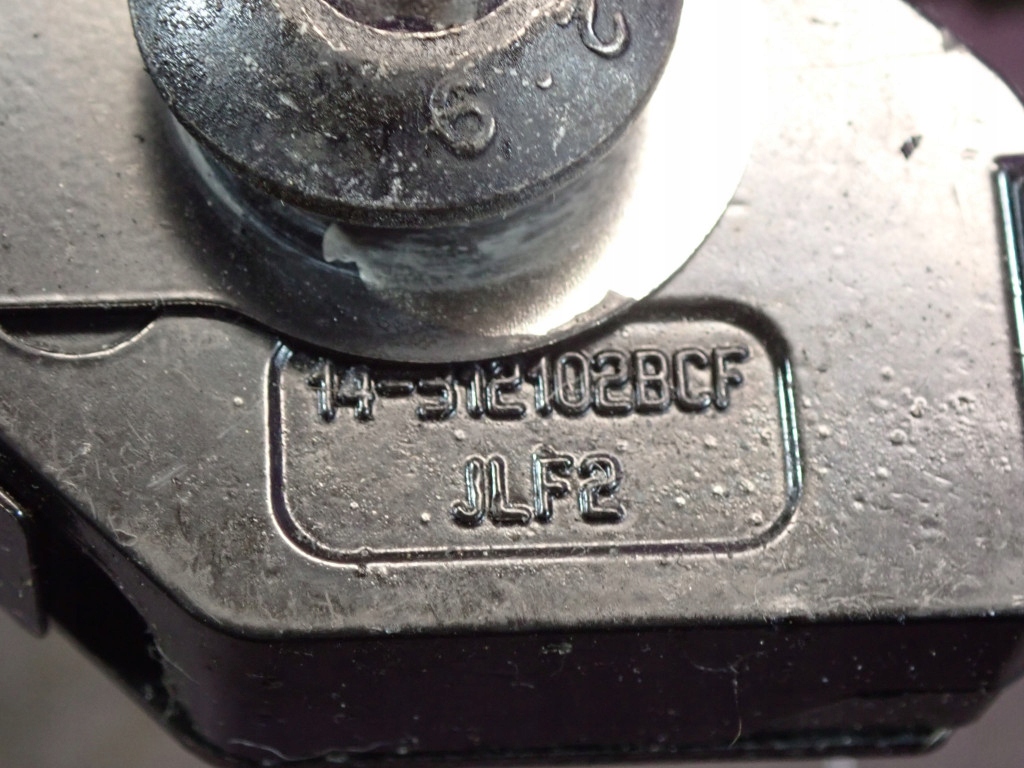 фото №9, Opel signum hb 5d 03-05 натяжитель поперечина левый 13127947f 4 pin