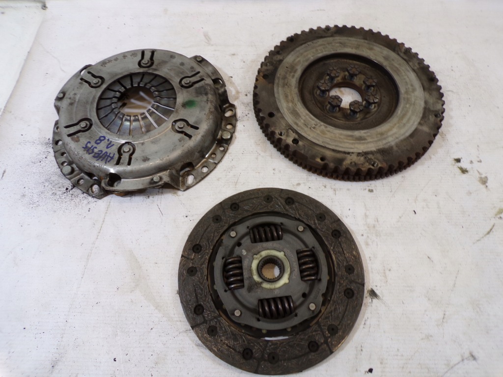 фото №1, Сцепление toyota avensis 1.8 120028510 luk