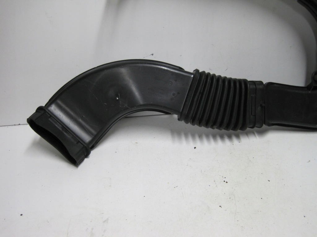 Впуск воздухозаборник труба воздуха renault 165550430r Недорого