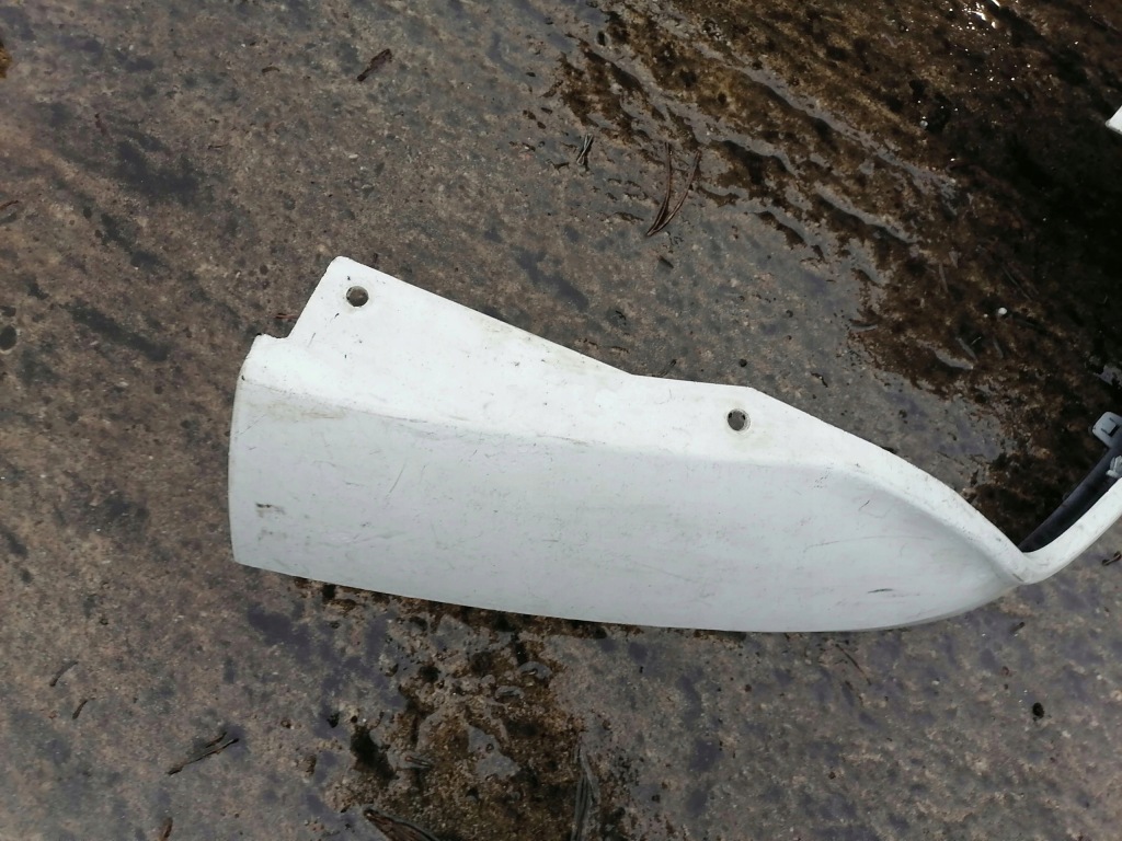 Maserati lewant накладка бампера задній 670045348 Зі Шроту