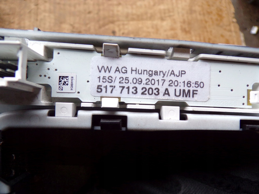 фото №5, Ручка чехол передач 517713203a vw golf sportsvan