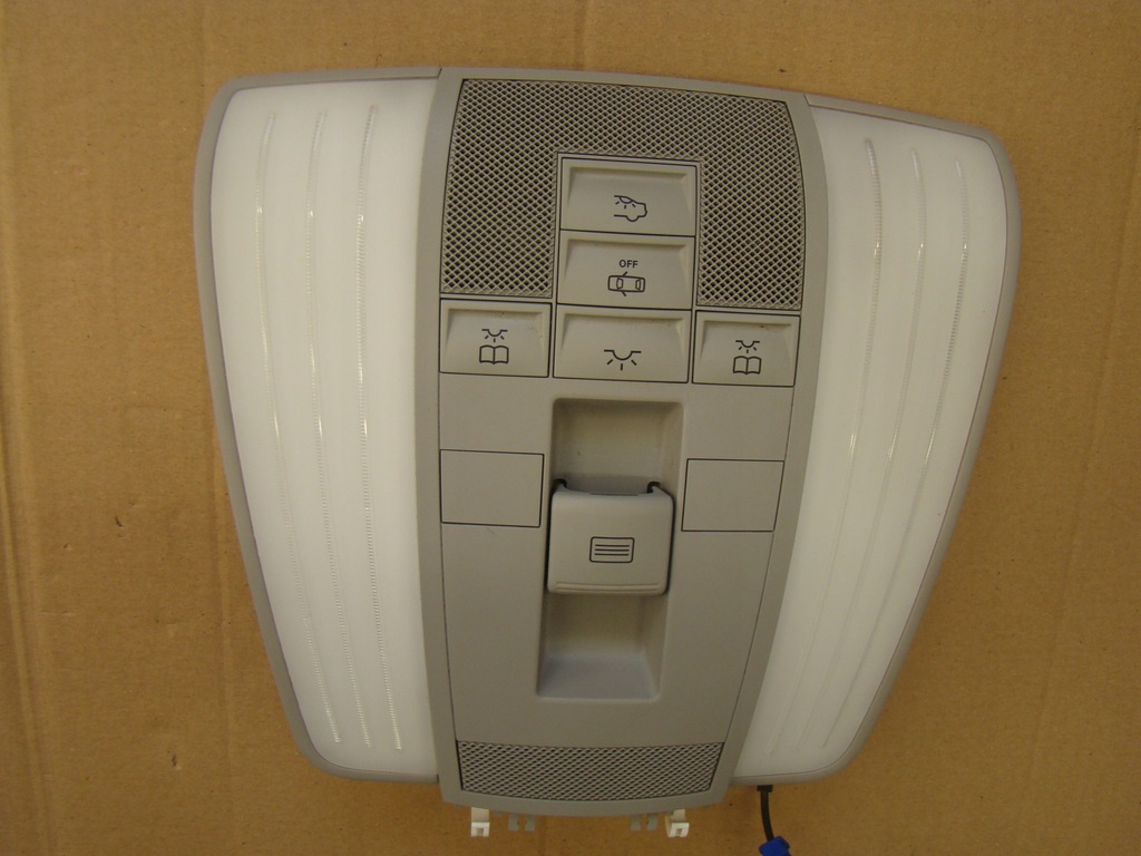 фото №1, Mercedes w218 лампа потолочный