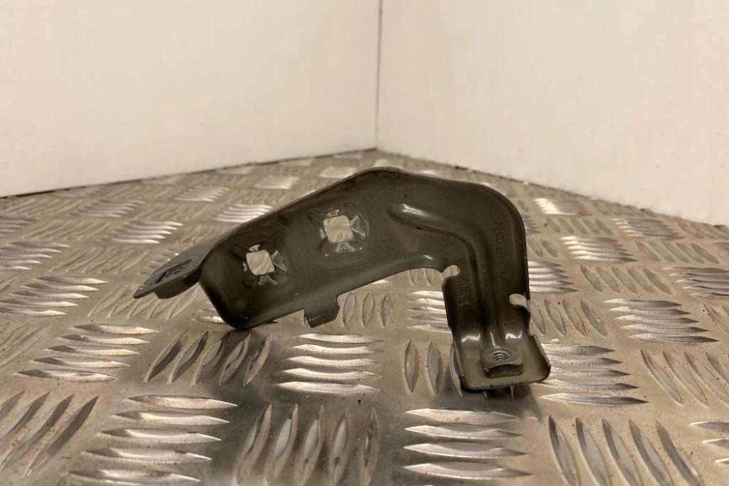 фото №10, Кронштейн передній правого крила bmw 3 f30, f80 7255822 2.99l дизель