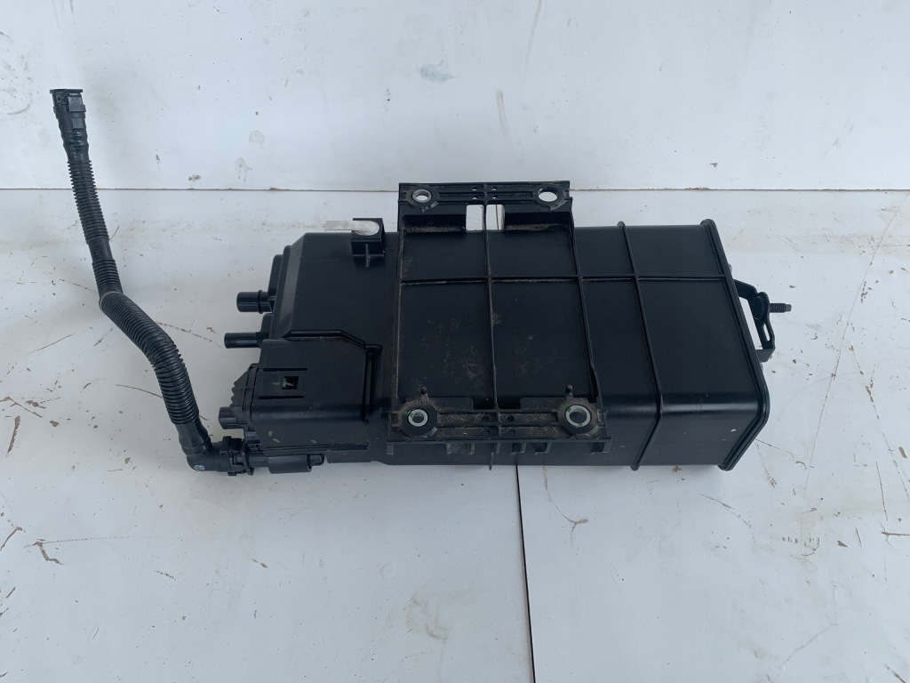 Купить Фильтр угольный паров toyota tundra 2014-2021 оригинал хороший