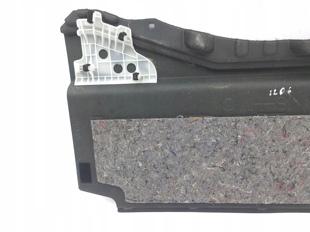 фото №7, Lexus is iii xe30 2015 обшивка багажника