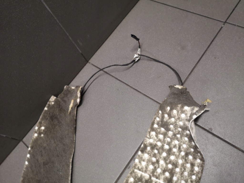 фото №6, Мат обшивка дверей сидіння перед audi a8 d3 8307928d