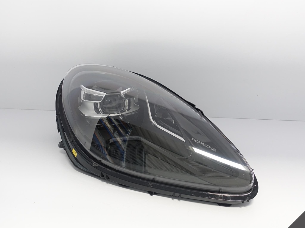 фото №1, Porsche macan 95b lift 18- лампа pdls full led eu