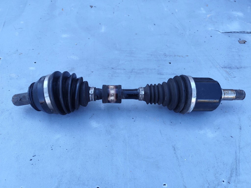 Купить Приводной вал перед mercedes glb 247 a1183308700 2.0cdi левая