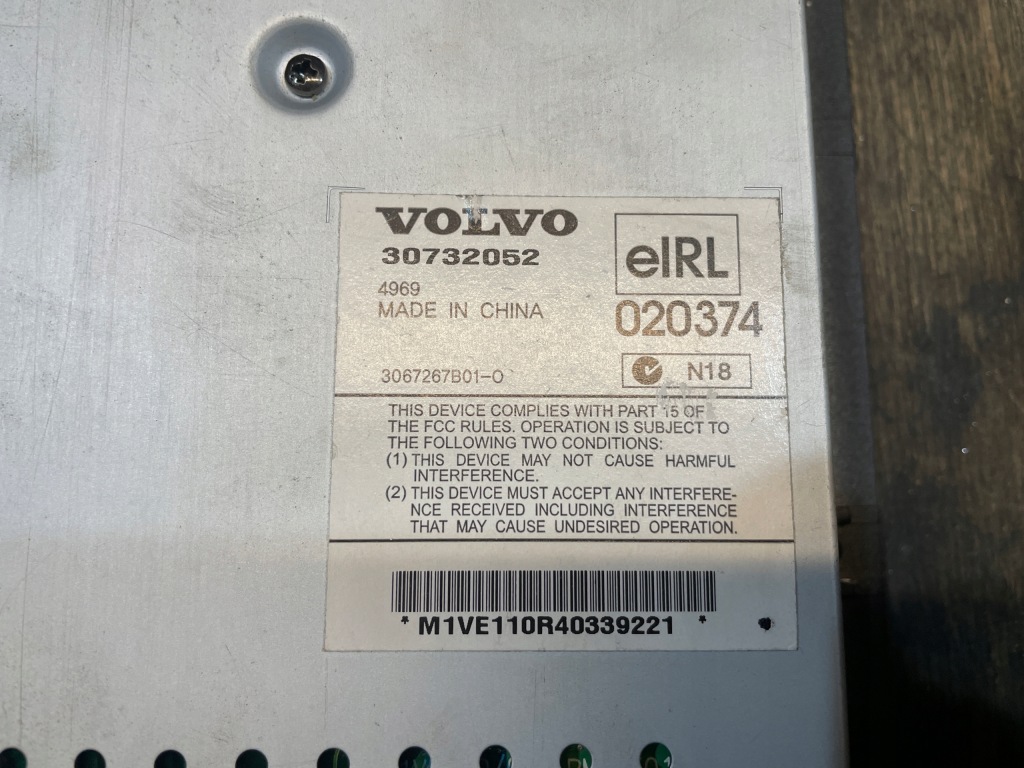 фото №3, Volvo s40 v50 усилитель радио cd 30732052