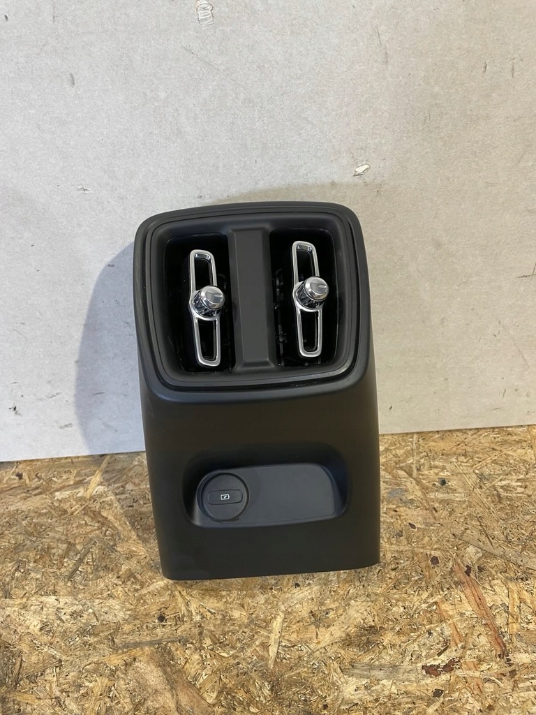 фото №1, Volvo xc40 захист рамка тунель задня 31469030