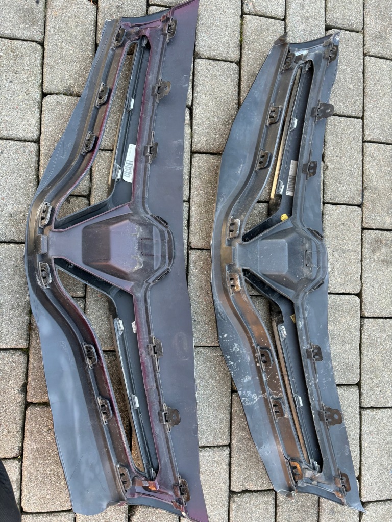 Решётка радиатора решётка радиатора решётка радиатора бампера lift 620783747r renault scenic iii 15r Цена