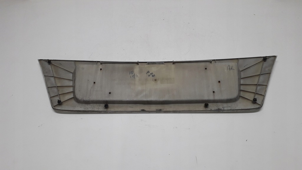 фото №10, Nissan primera p11 накладка молдинг кришки задній