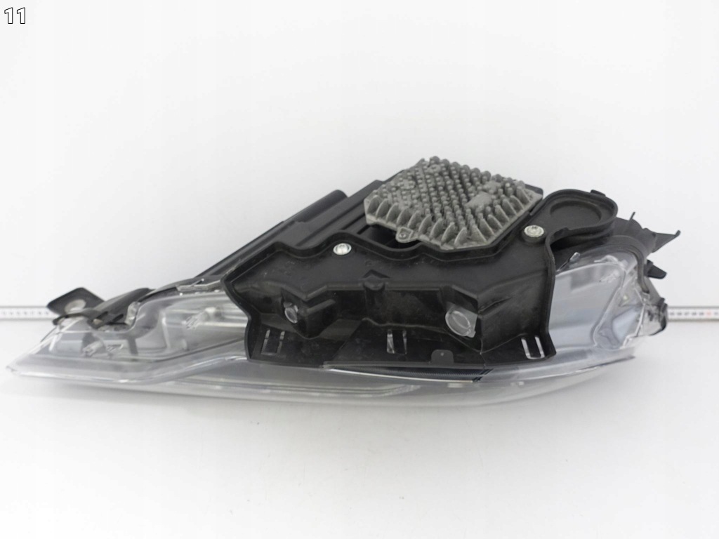 Maserati levante m161 рестайлінг  trofeo gts sport фара full led правий європа Оригінал