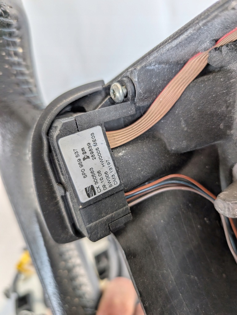 фото №10, Seat leon ii fr повітропровід мультифункція 5p0419091f + подушка